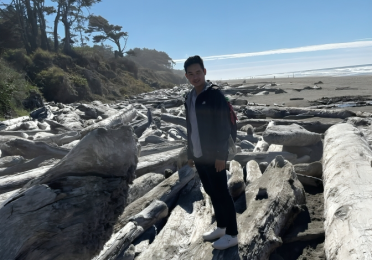 Mengcha on the beach